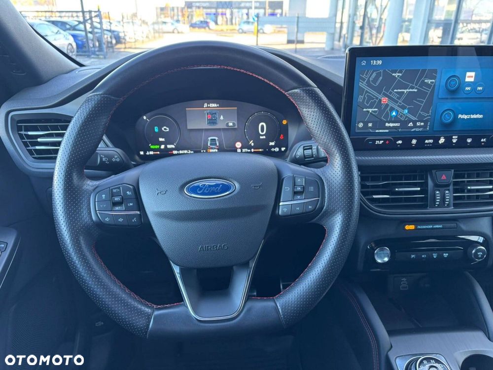 Ford Kuga - 25