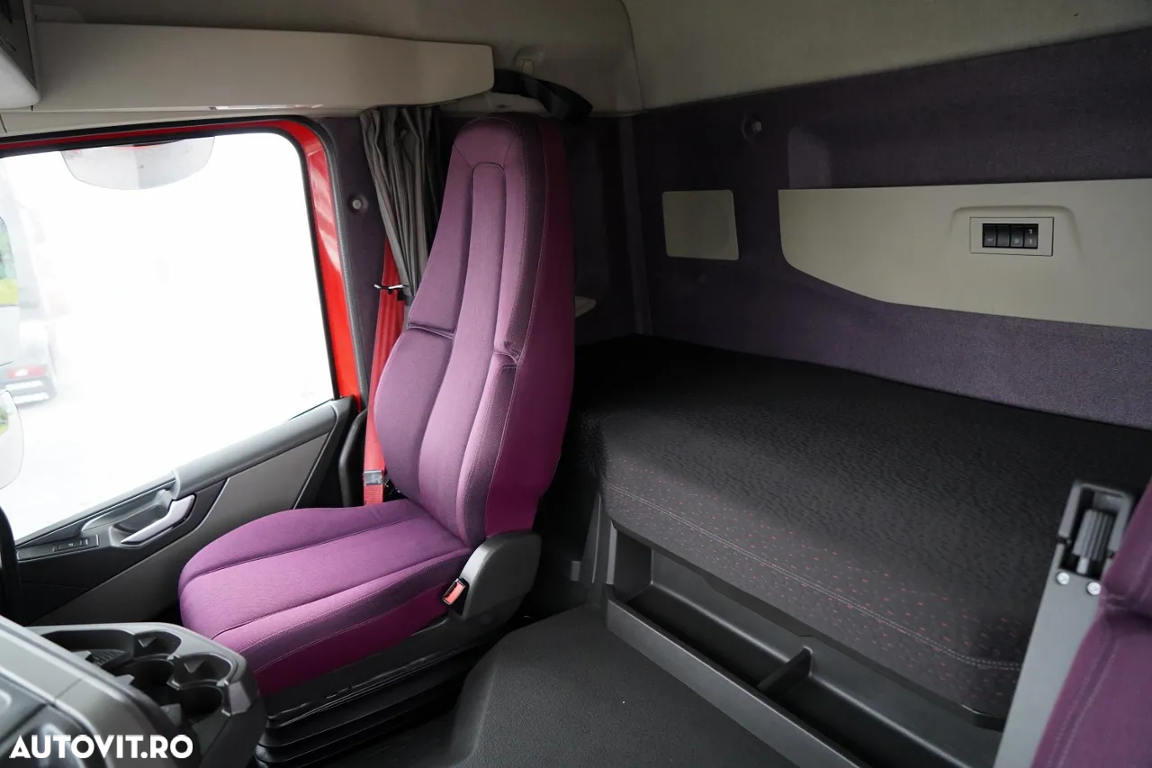 Volvo FM 430 / FULL ADR / GREUTATE: 6.500 KG / CABINĂ JOSĂ / 2022 / DUPĂ CONTRACT DE SERVICE GOLD / - 22