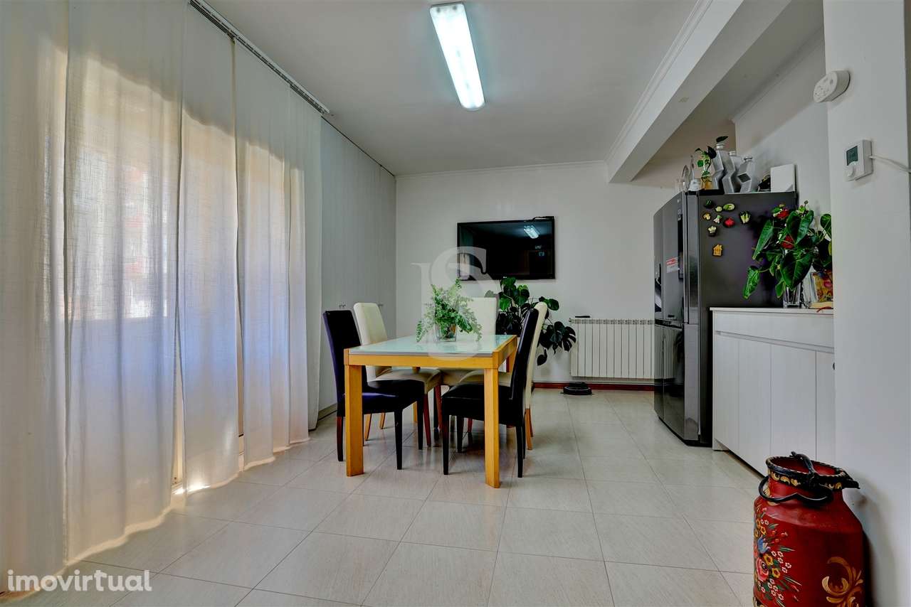 T2 com terraço a 50 metros da praia em Aver-O-Mar – garagem fechada e - Grande imagem: 2/23