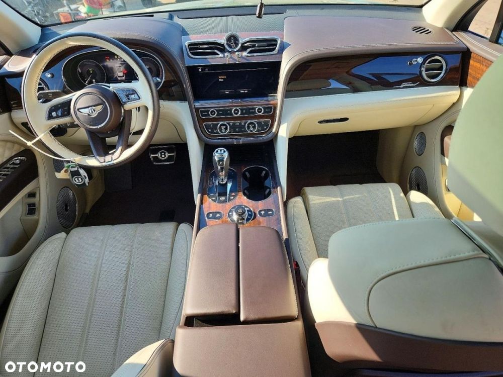 Bentley Bentayga - 8