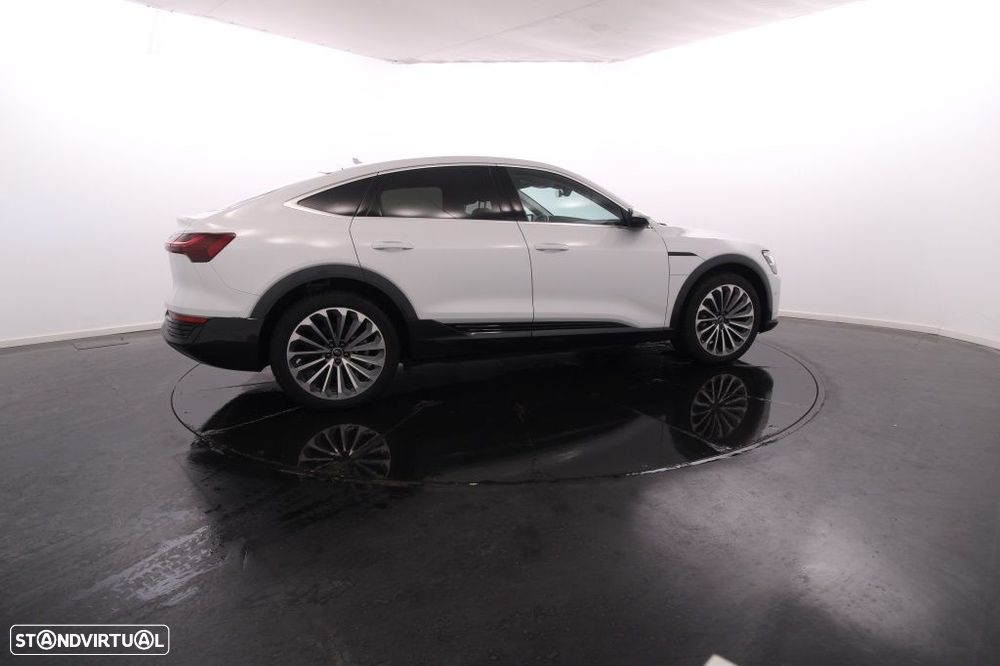 Audi Q8 e-Tron Sportback 55 quattro Advanced - 9