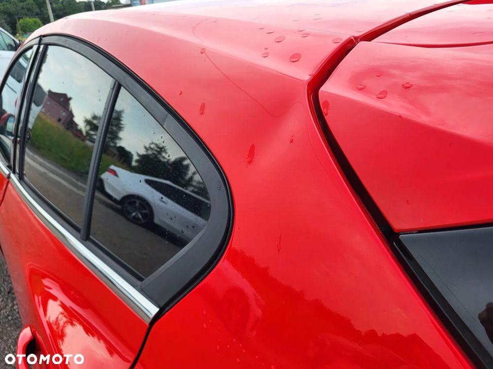 Ford Focus 1.0 EcoBoost Hybrid TITANIUM - 20