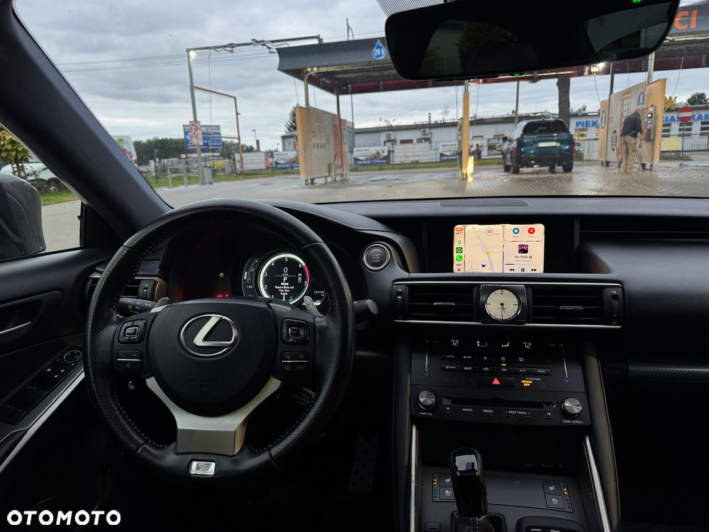 Lexus IS 200t F Sport - 13