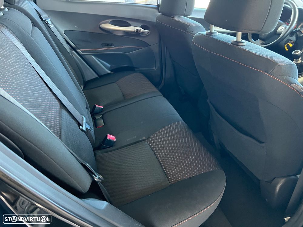 Toyota Auris 1.4 D-4D Exclusive+P.Sport - 14