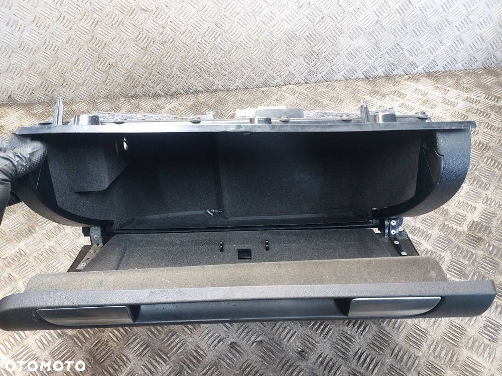 SCHOWEK PASAŻERA AUDI A3 8P 8P1857035G - 4