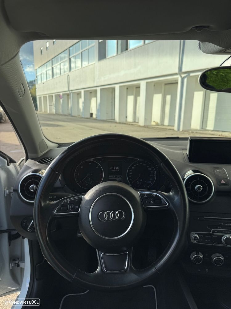 Audi A1 Sportback 1.4 TDI Design - 25