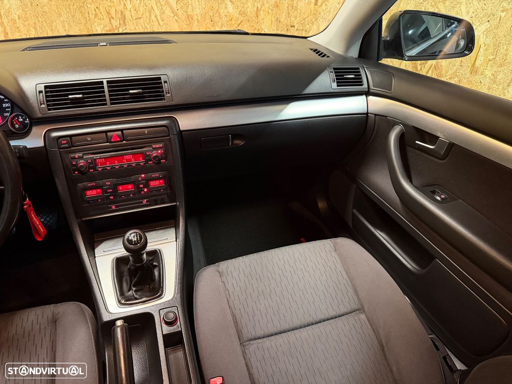 Audi A4 Avant 2.0 TDi Sport - 14