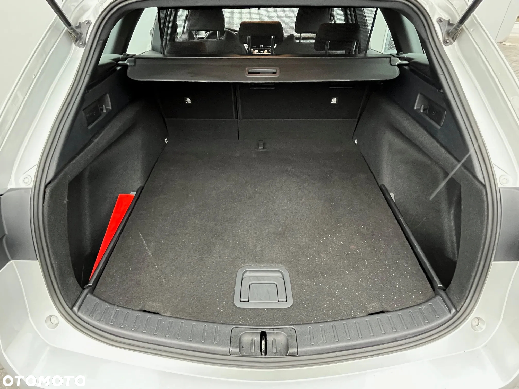 Toyota Corolla 1.8 Hybrid Comfort - 13