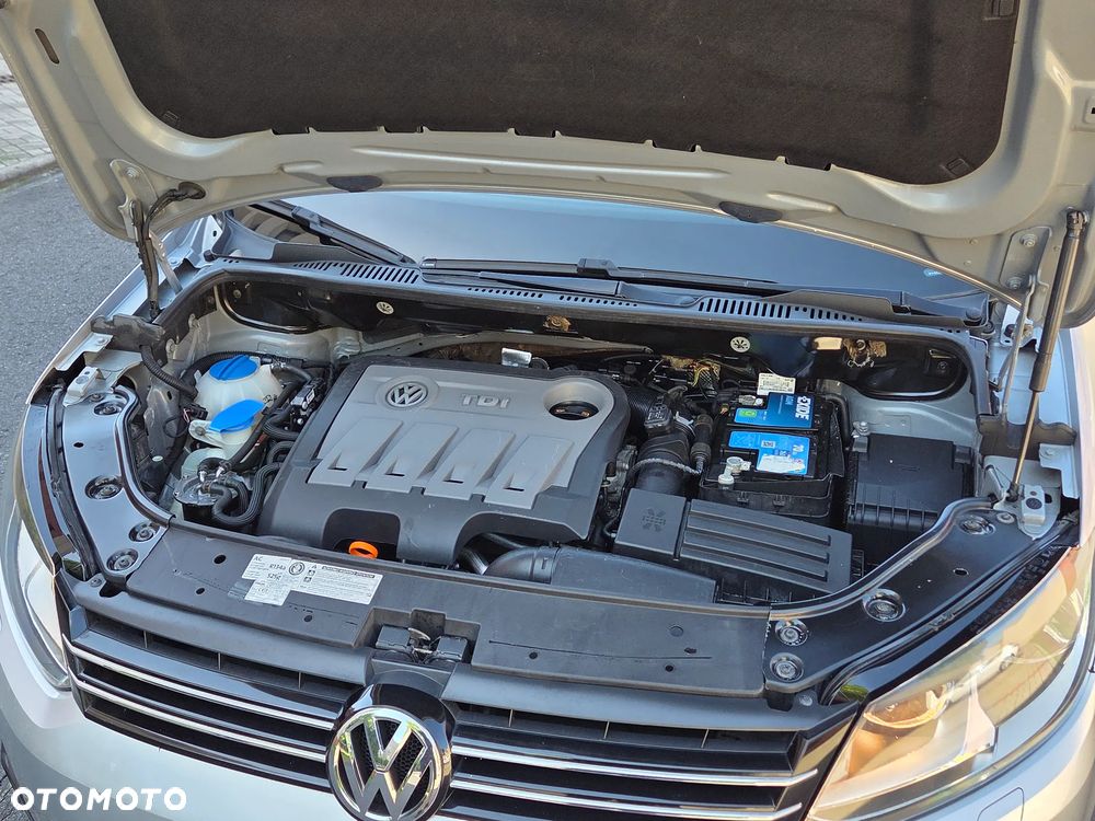 Volkswagen Touran 1.6 TDI DPF BlueMotion Technology DSG Highline - 40