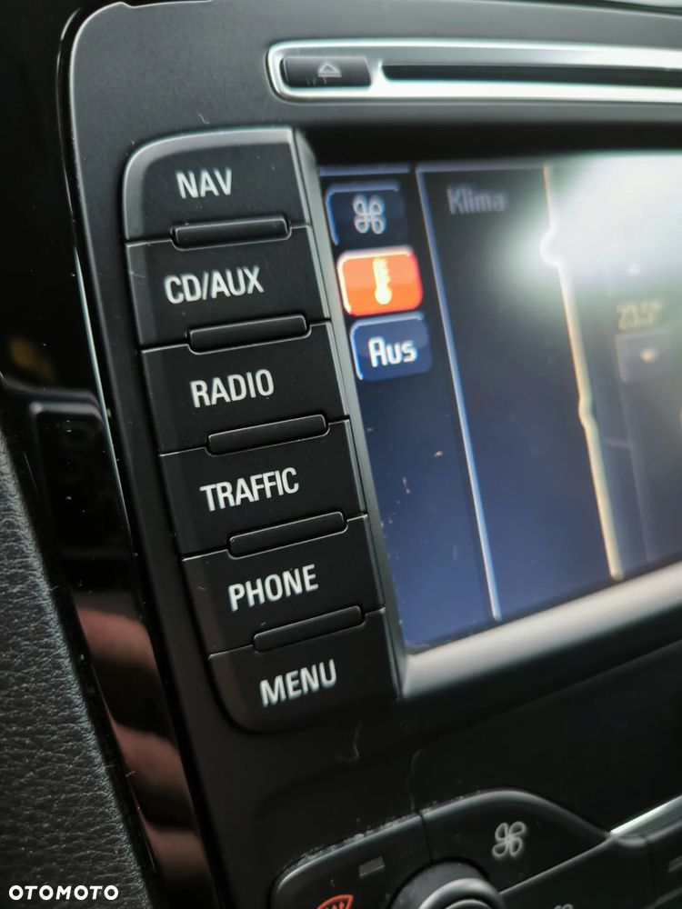 Ford Galaxy 2.0 TDCi Titanium - 12