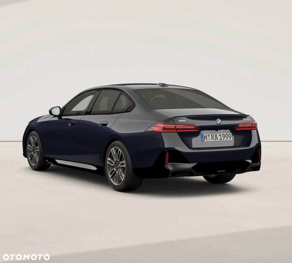 BMW Seria 5 520d xDrive mHEV M Sport - 4