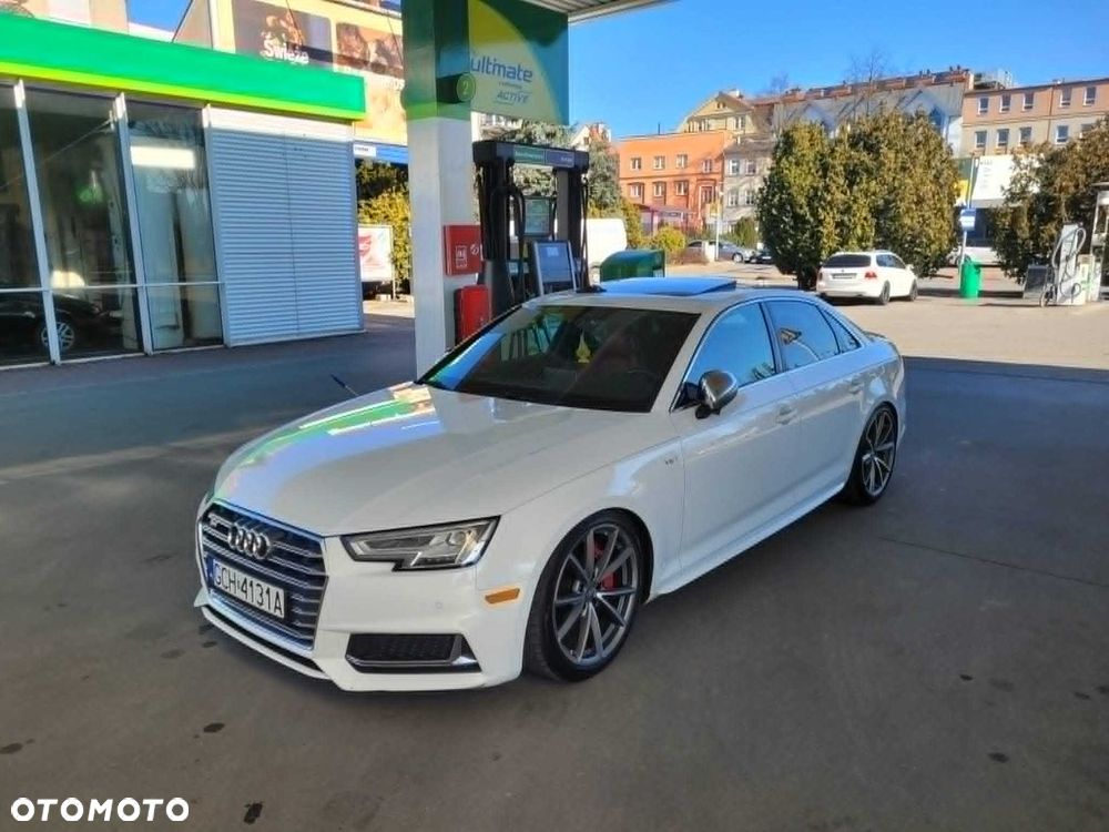 Audi S4 Limousine - 1