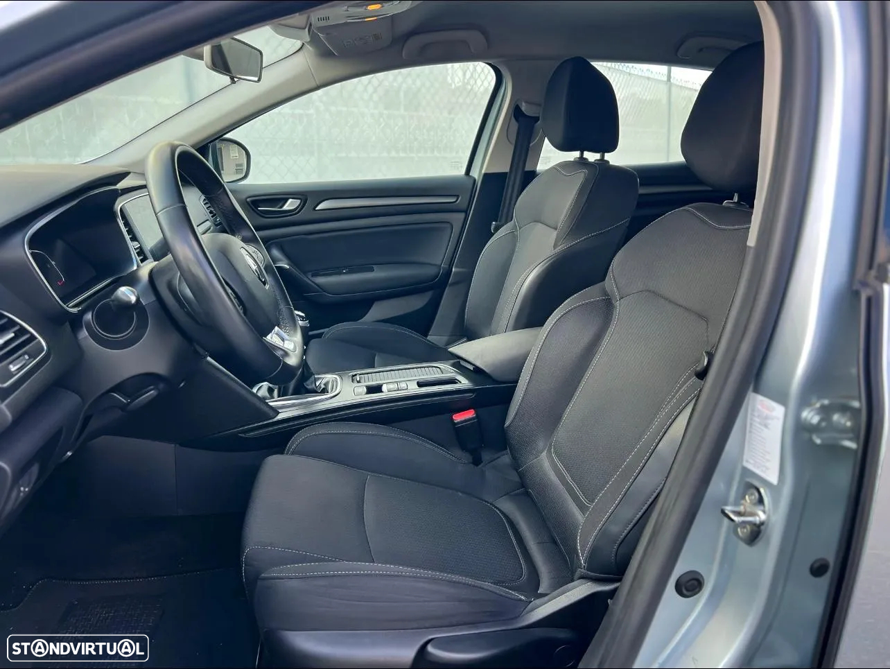 Renault Mégane 1.5 Blue dCi Limited - 9