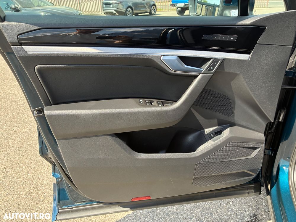 Volkswagen Touareg V6 TDI 4MOTION Elegance - 23