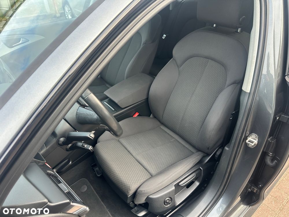 Audi A6 Avant 2.0 TDI Ultra DPF S tronic - 15