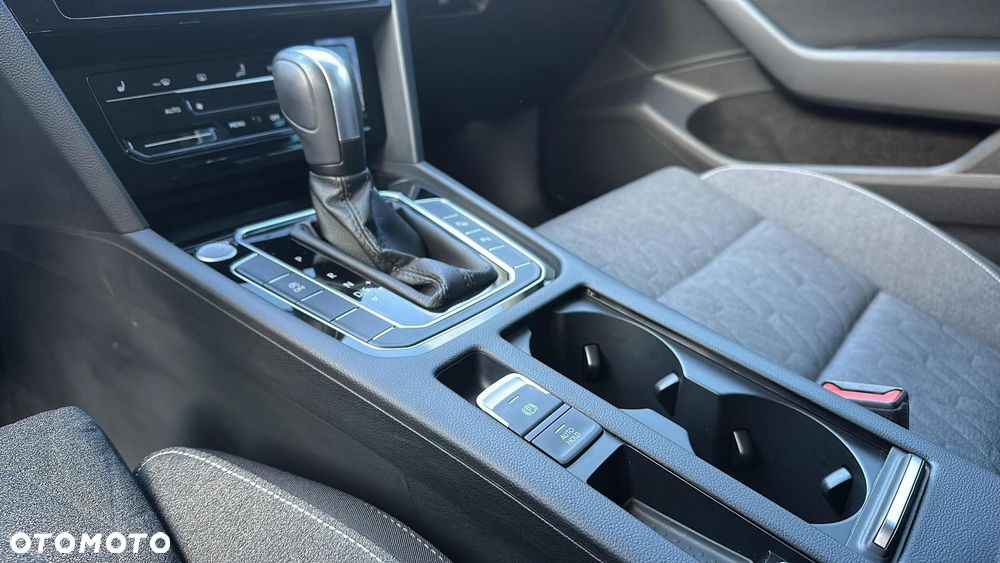 Volkswagen Passat 1.5 TSI EVO Business DSG - 17