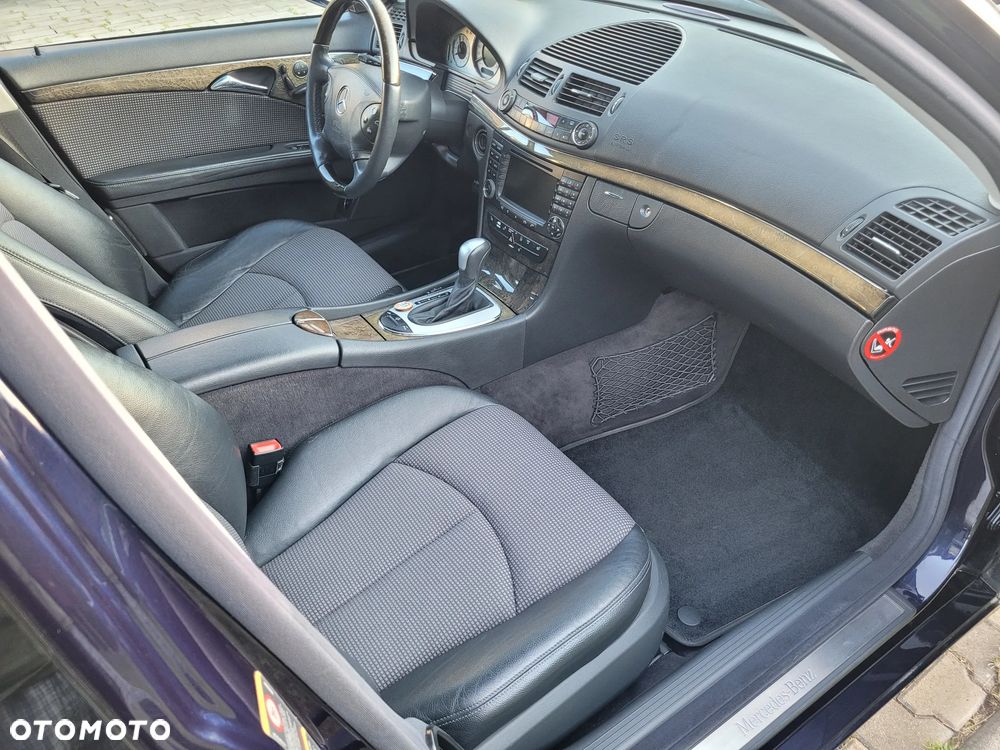 Mercedes-Benz Klasa E 500 Avantgarde - 21