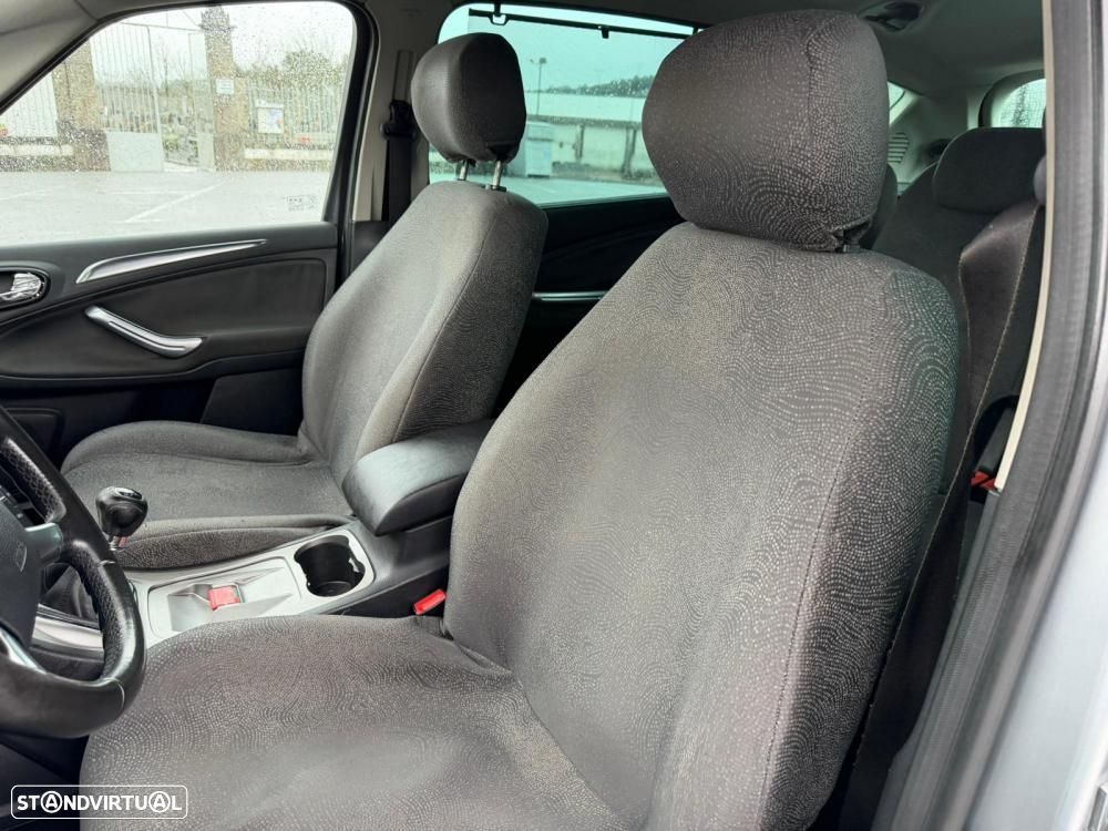 Ford S-Max 1.8 TDCi Titanium 7L - 8