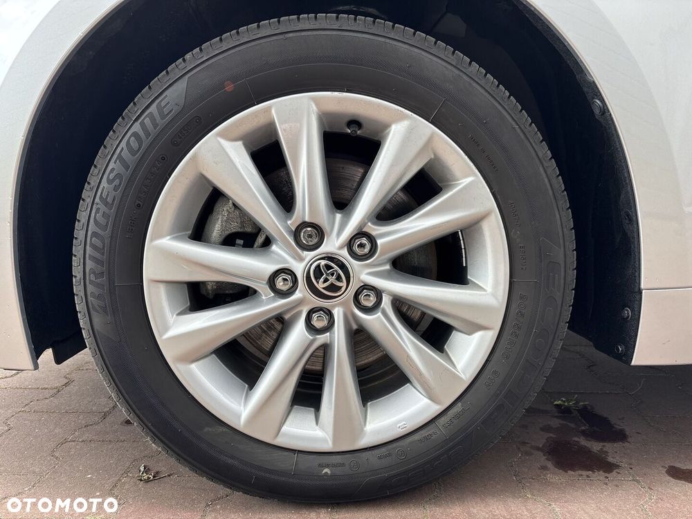 Toyota Corolla 2.0 Hybrid Comfort - 25