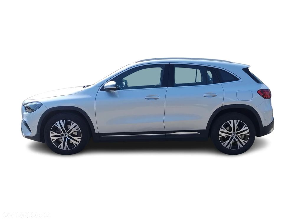 Mercedes-Benz GLA 200 Progressive - 3