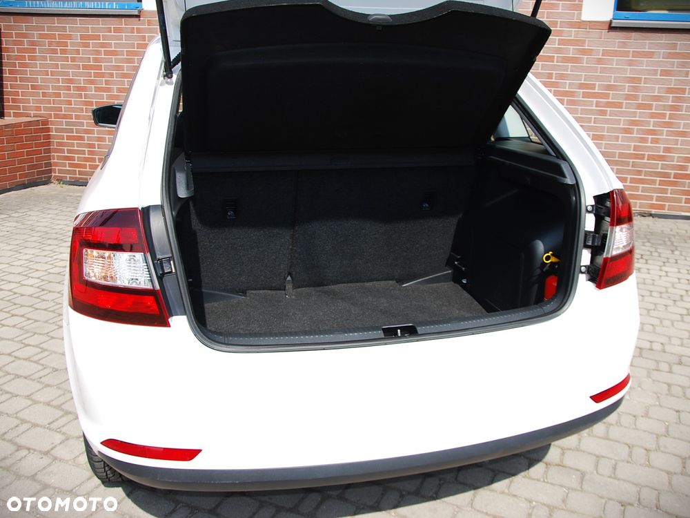 Skoda RAPID 1.0 TSI Active - 24