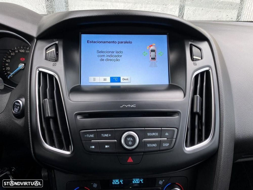 Ford Focus 1.5 TDCi Titanium - 25