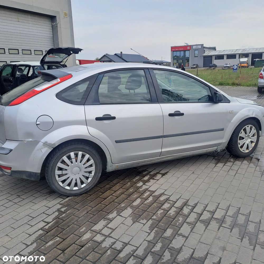 Ford Focus 1.6 16V Style - 3
