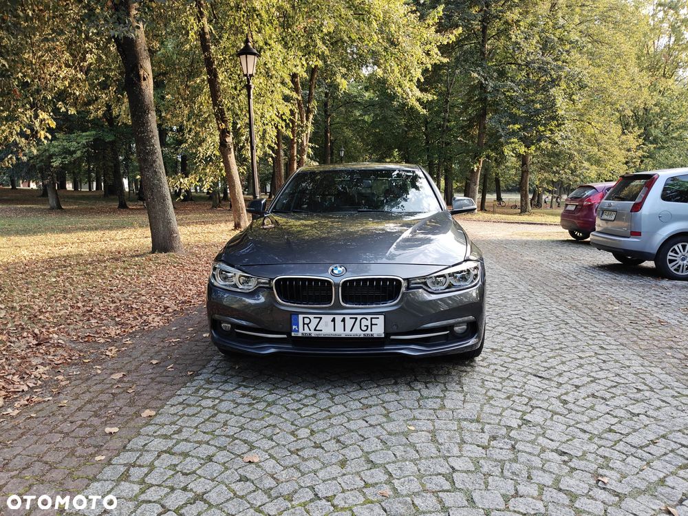 BMW Seria 3 330e iPerformance Luxury Line - 3