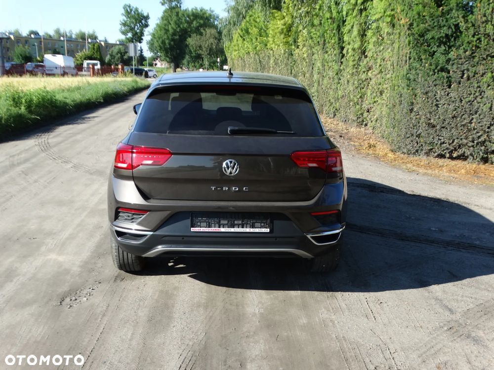 Volkswagen T-Roc - 8