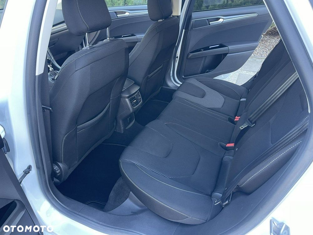 Ford Mondeo - 24