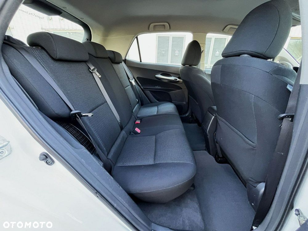 Toyota Auris 1.8 Hybrid Life - 14