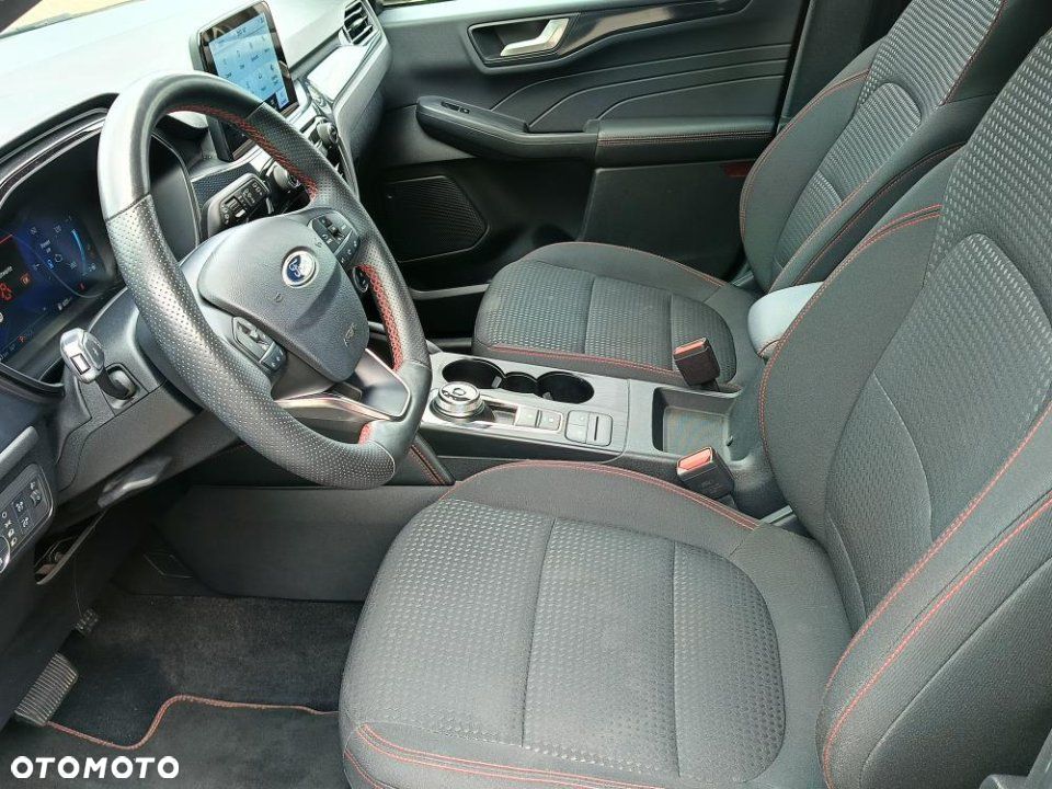 Ford Kuga - 10
