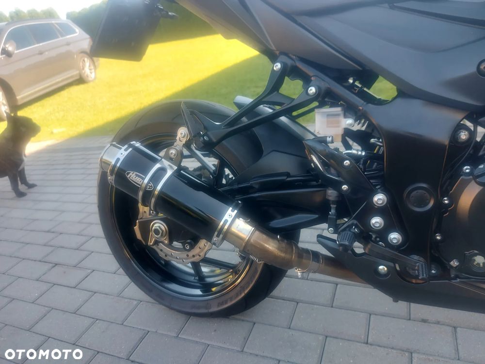 Suzuki GSX - 10