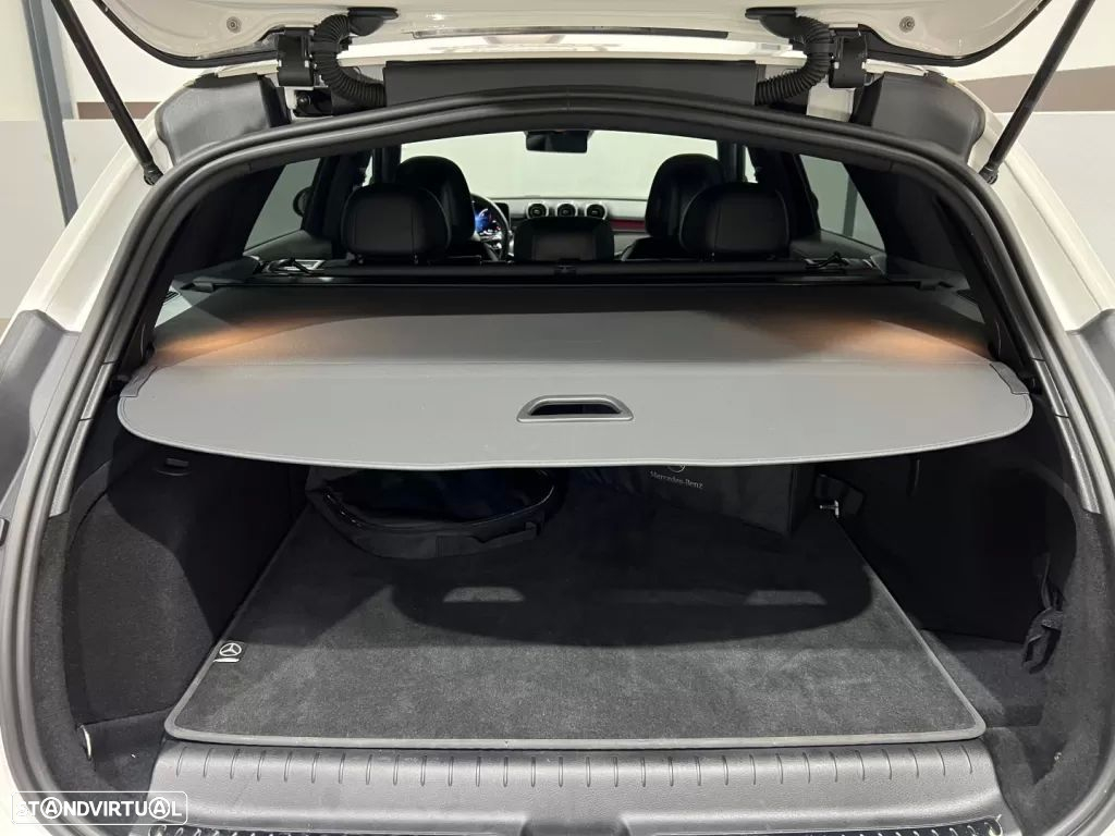 Mercedes-Benz C 300 e AMG Line - 39