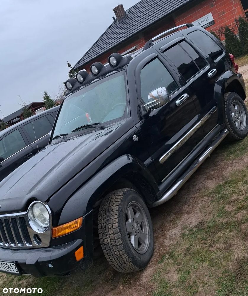Jeep Liberty - 2