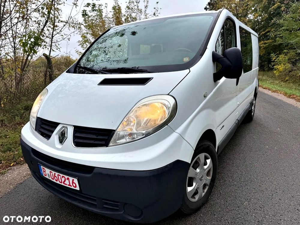 Renault Trafic - 2