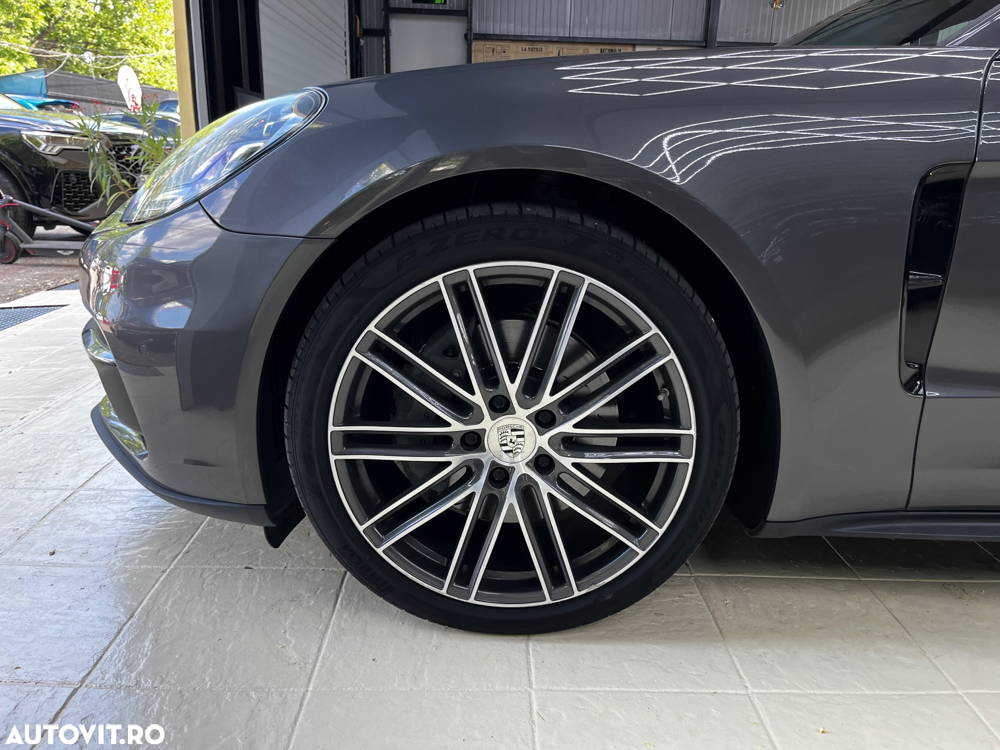 Porsche Panamera - 7