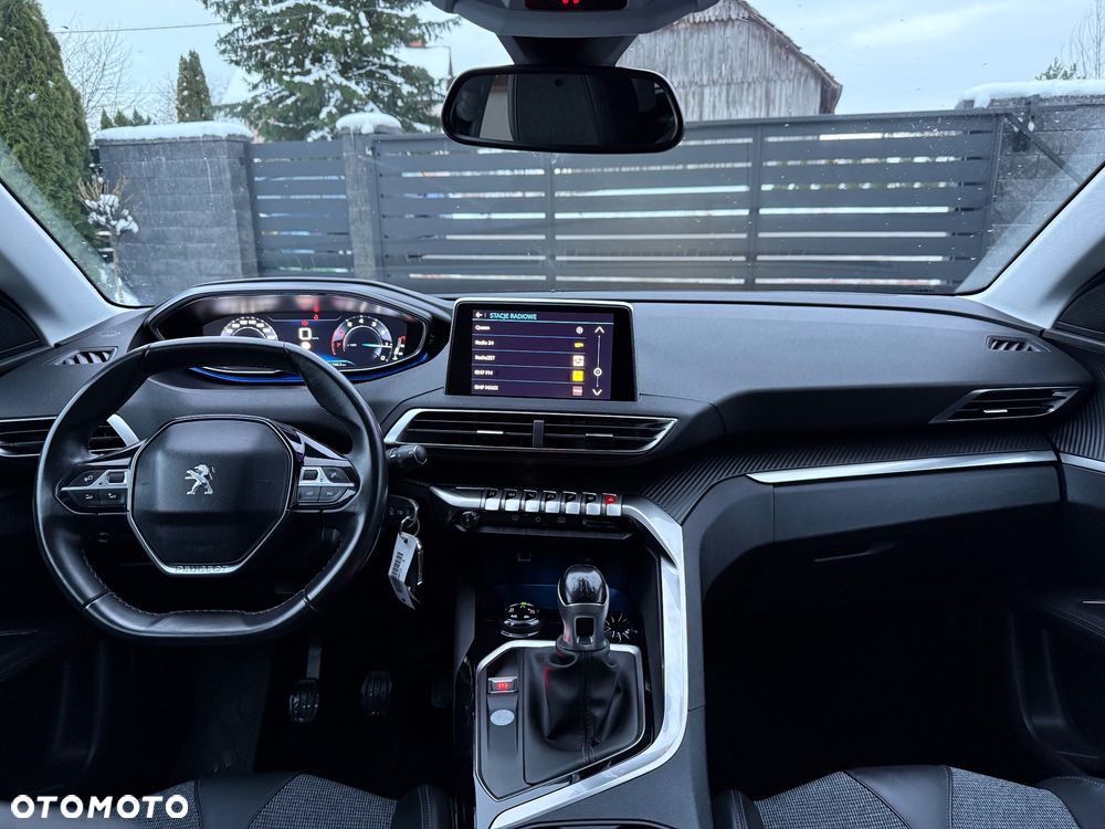 Peugeot 3008 PureTech 130 Stop & Start GPF Allure - 28