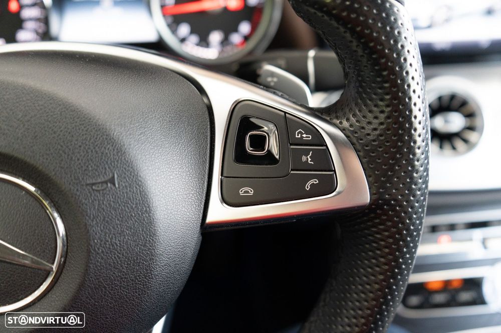 Mercedes-Benz E 220 d Cabrio 9G-Tronic AMG Line - 34