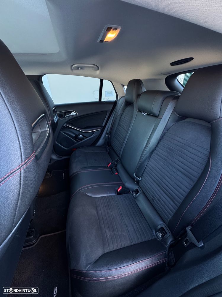 Mercedes-Benz CLA 200 d Shooting Brake AMG Line Aut. - 7