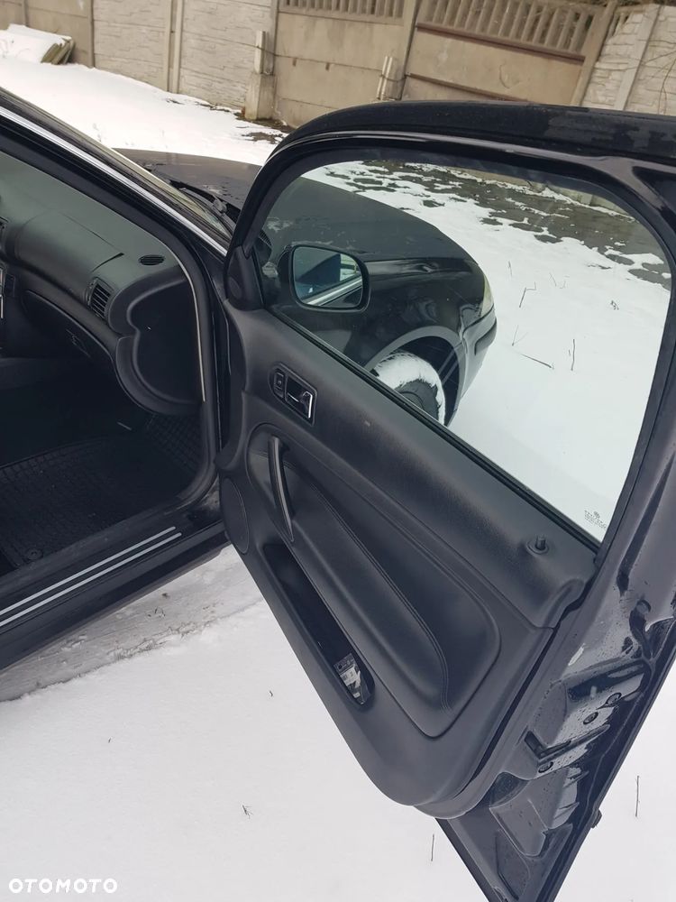 Volkswagen Passat 1.8T - 8