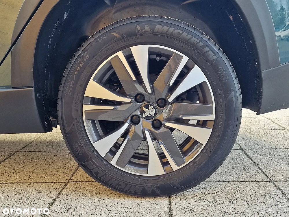 Peugeot 2008 - 23