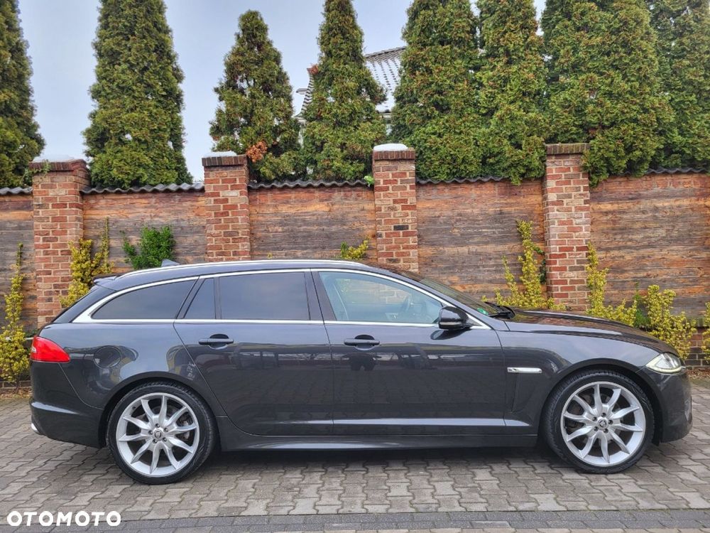 Jaguar XF - 9