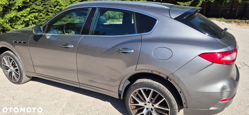 Maserati Levante - 10