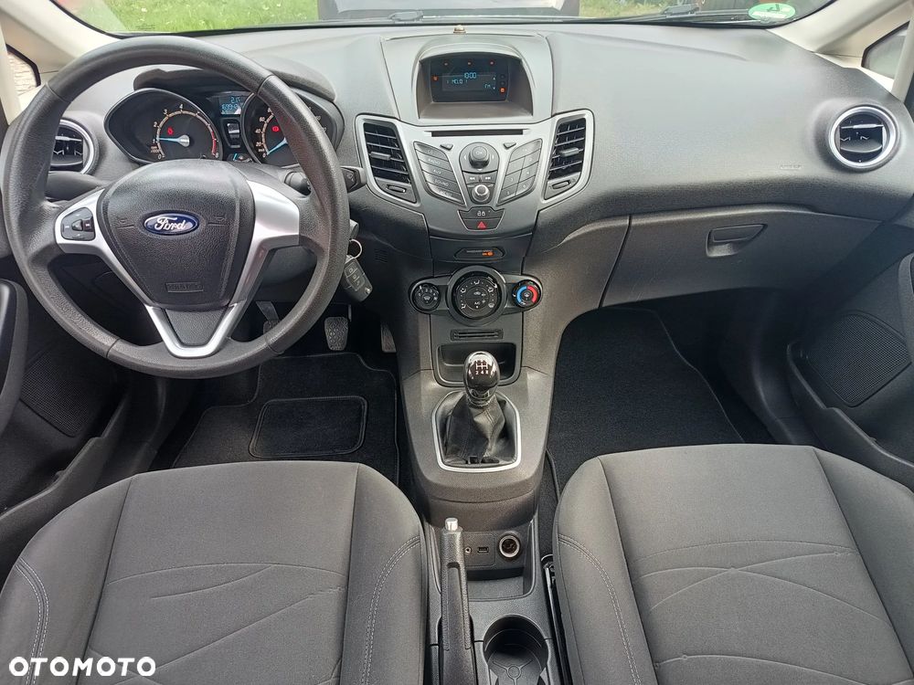 Ford Fiesta 1.25 Champions Edition - 12