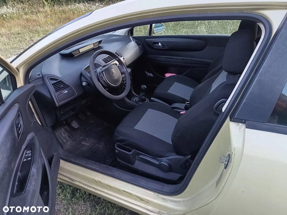 Citroën C4 1.4 16V X - 9
