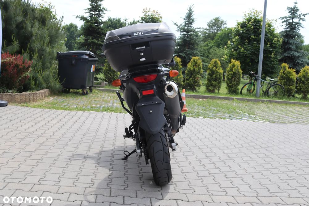Suzuki V-STROM - 7