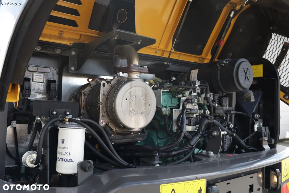 Volvo EW60E - 35