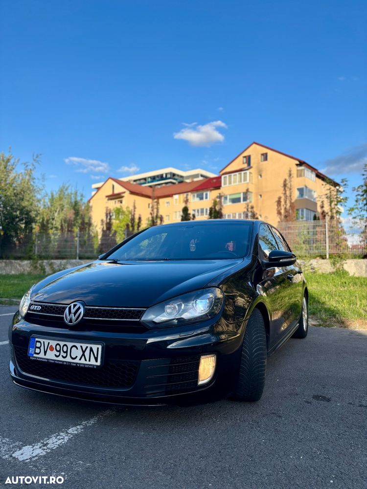 Volkswagen Golf 2.0 DPF GTD DSG - 9