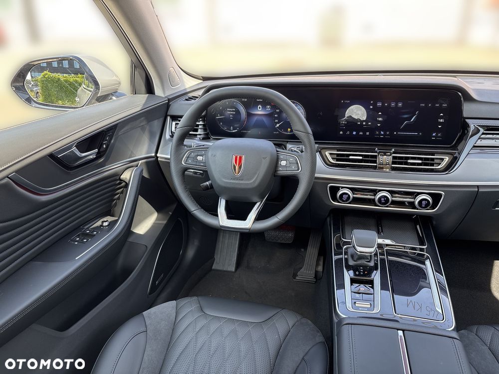 Hongqi HS5 2.0T Executive AWD - 24